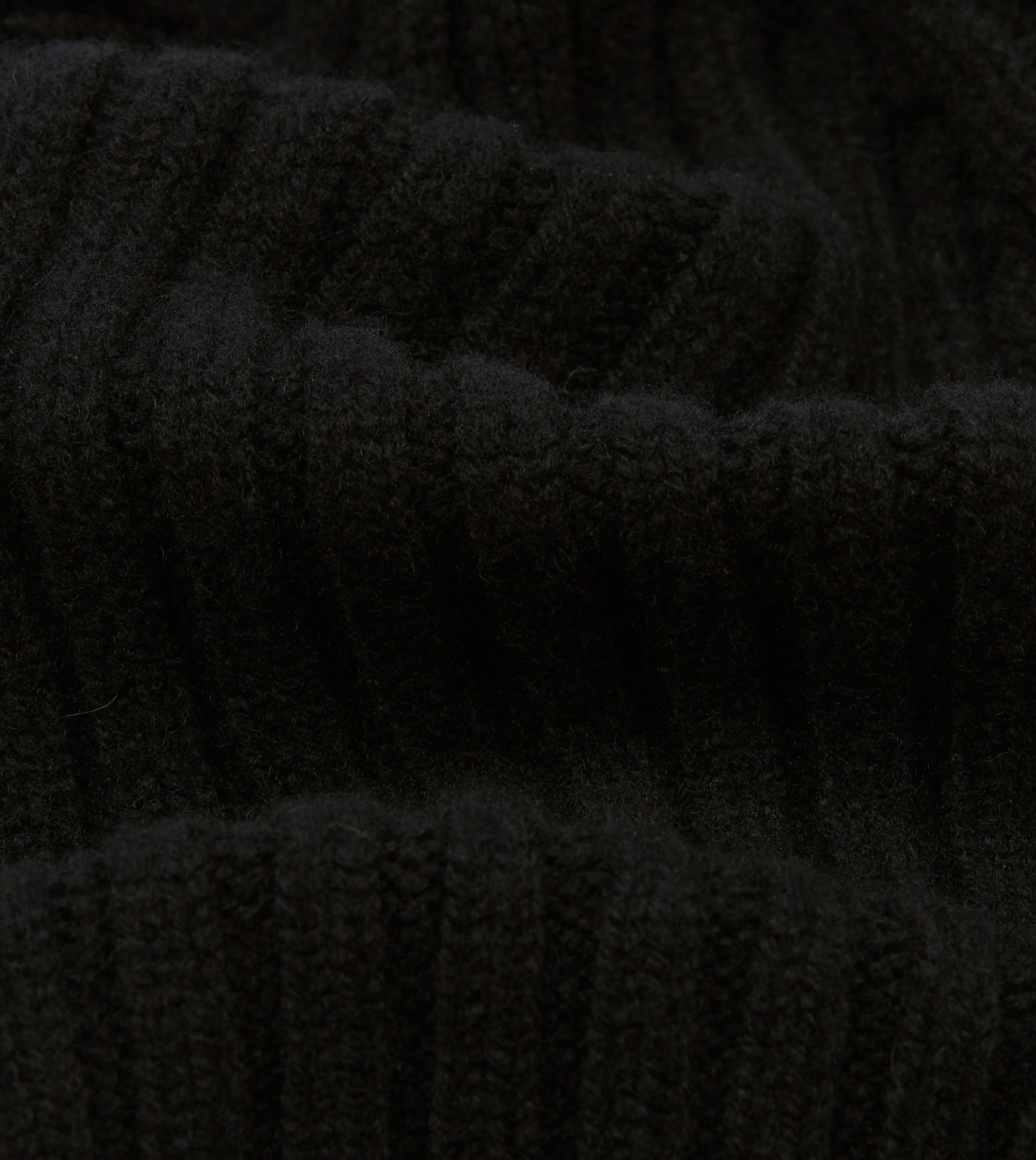 Black Lambswool Ribbed Knit Cap - Image 2